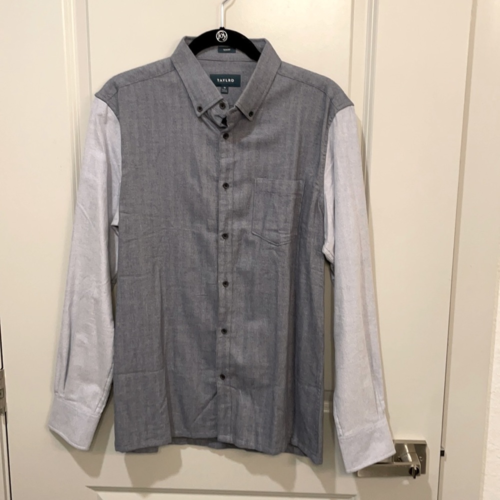 Taylrd Slim Fit Long Sleeve Dress Shirt - Size Medium